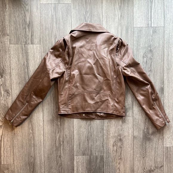 Zenana Outfitters Women’s Faux Leather Moto Jacket Belted Asymmetrical Medium - Picture 5 of 11